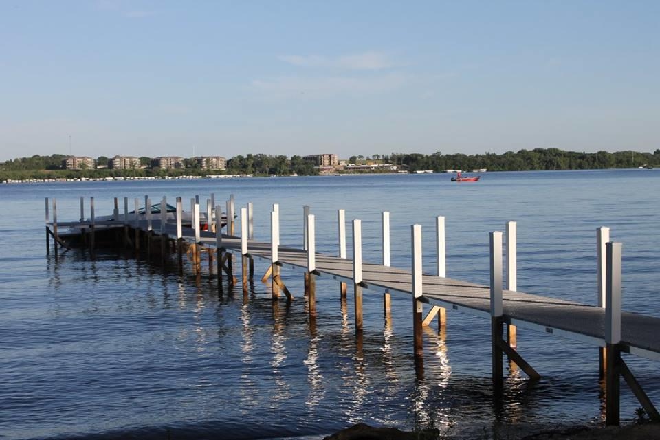 Okoboji Commons Hotel Екстер'єр фото
